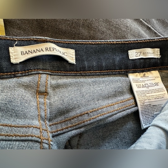 Banana Republic straight-leg relaxed jeans- size 27 - Picture 6 of 8
